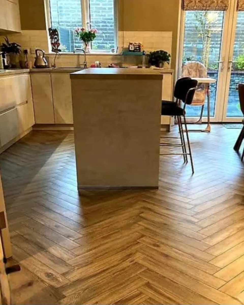 Timber floor fitter - Image 1