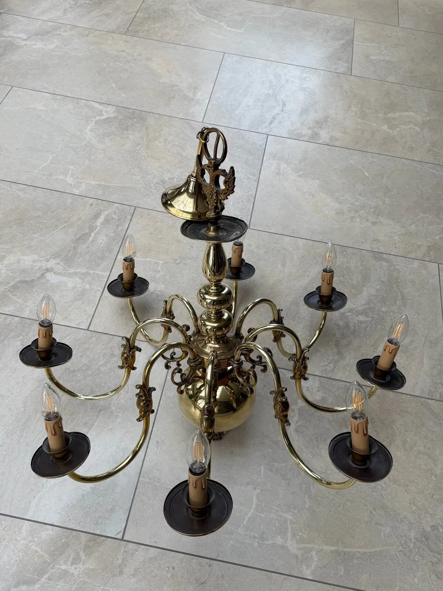Antique solid brass heavy chandelier - Image 4