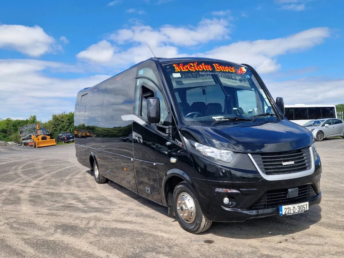 221 Iveco Turas 700s - Image 3