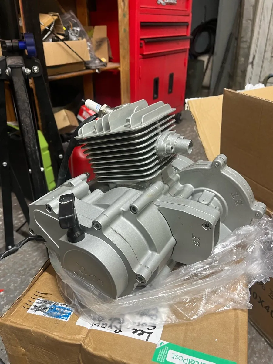 Bt80 electric and pull start engine bike kit - Image 3