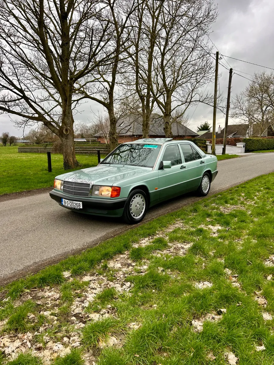 Mercedes-Benz 190E 2.0 (Very high spec) - Image 1