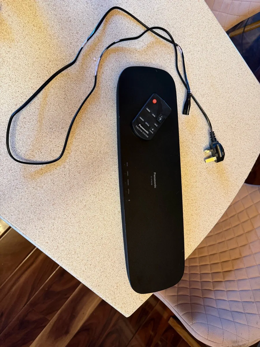 Philips soundbar and Bluetooth speaker - Image 1