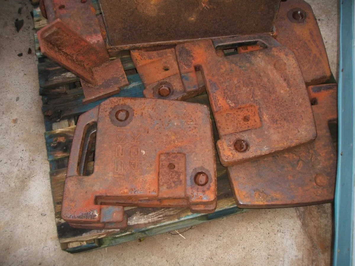 Front linkage and weights - Image 4