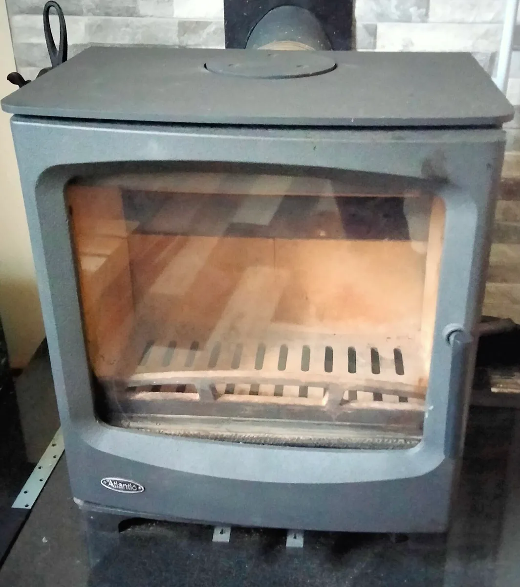 Stove - Image 1