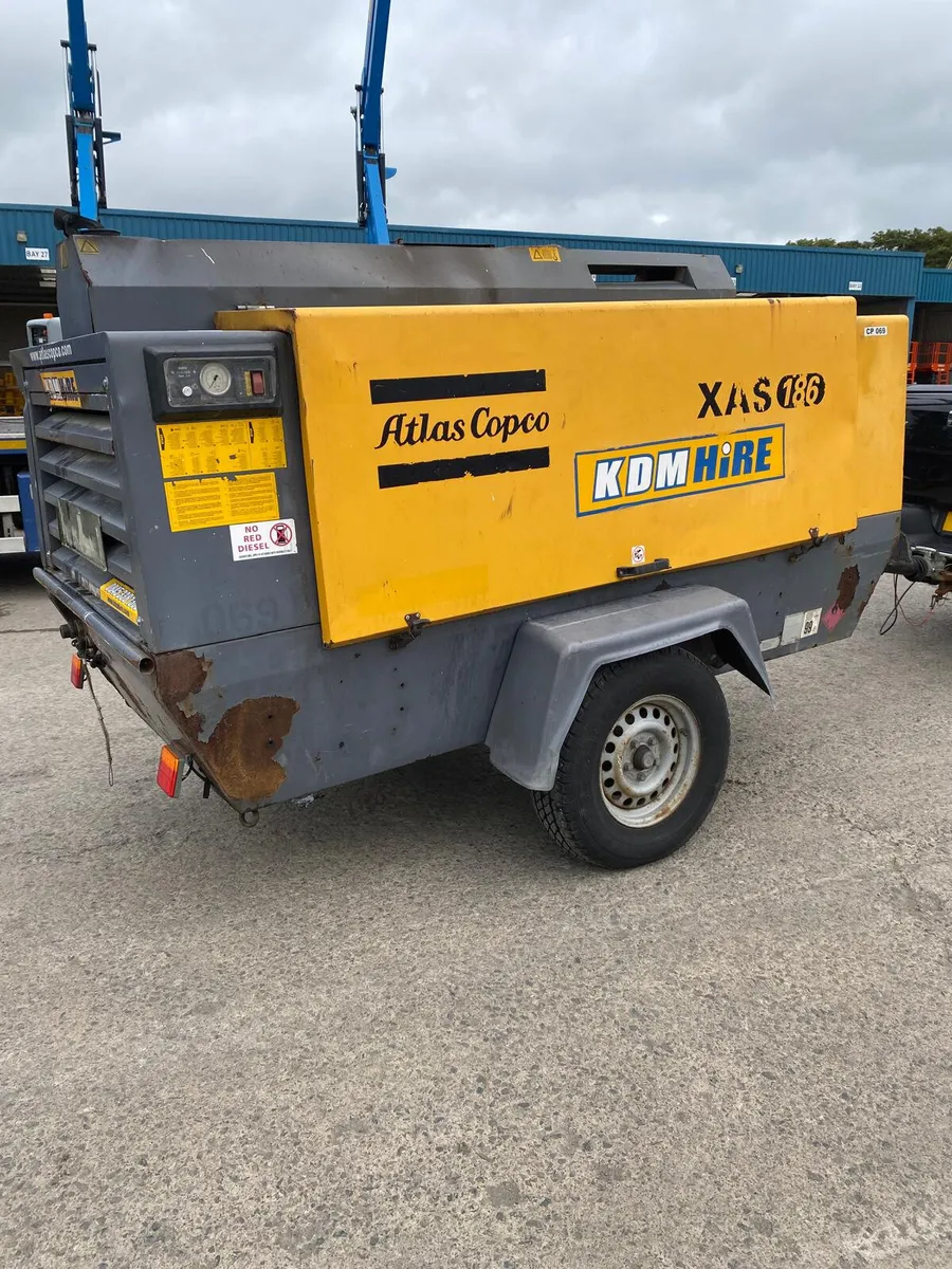 2014 ATLAS COPCO XAS186 400CFM COMPRESSOR - Image 2