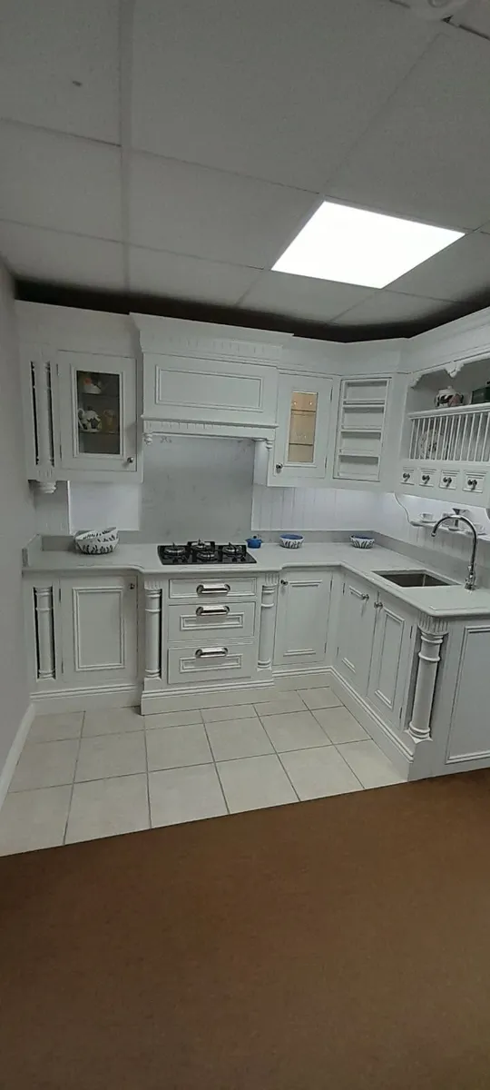 kitchen - Image 1