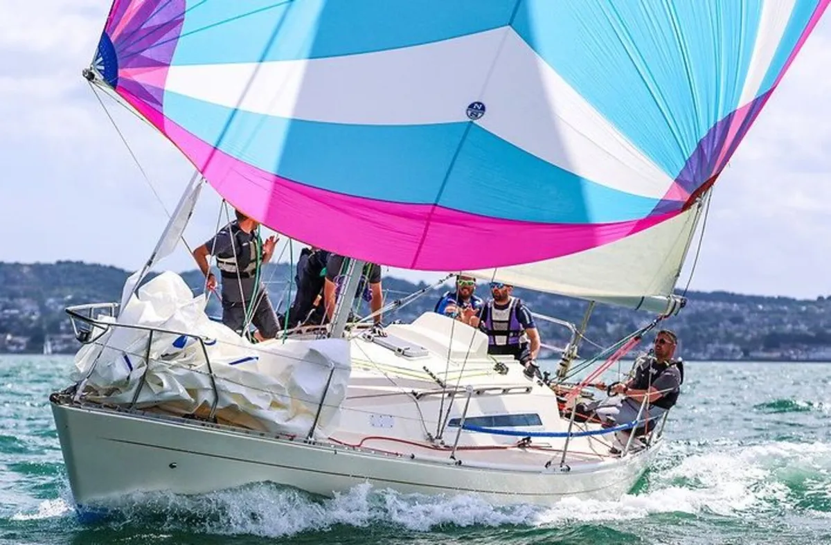 Sigma 33 Sailing yacht - Image 1