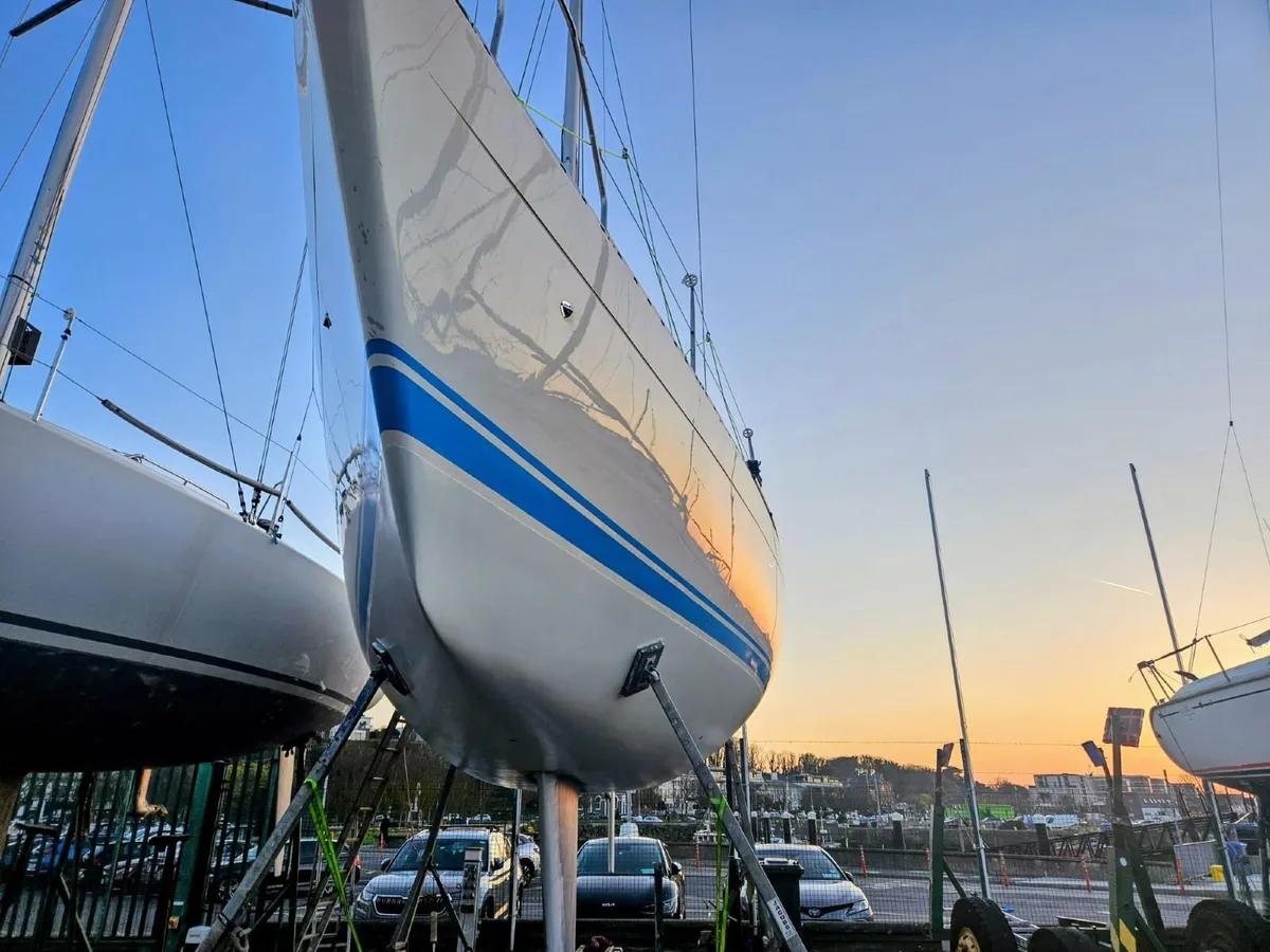 Sigma 33 Sailing yacht - Image 2