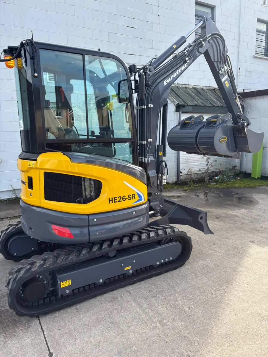🚜 Eurotrac HE26-SR Mini Excavator - Image 3