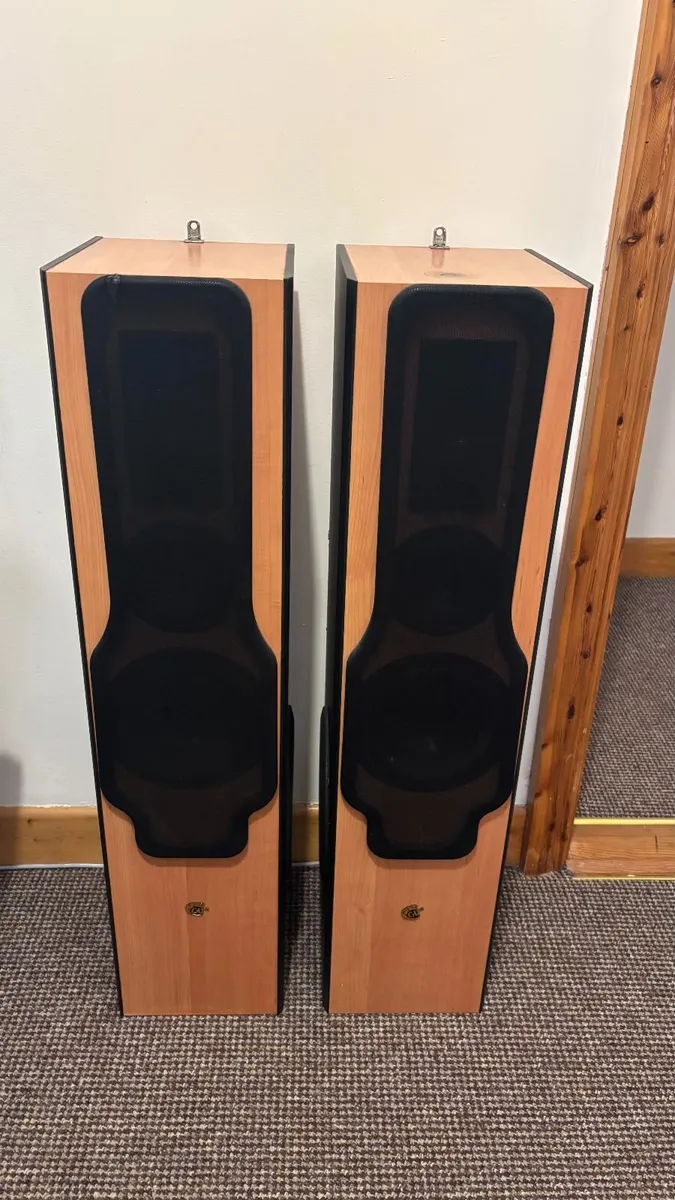 Yamaha RX V430RDS AV Receiver + CAT LEB 404 - Image 4