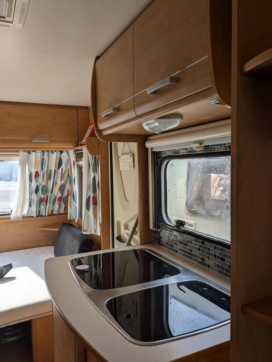 Caravan for rent - Image 3