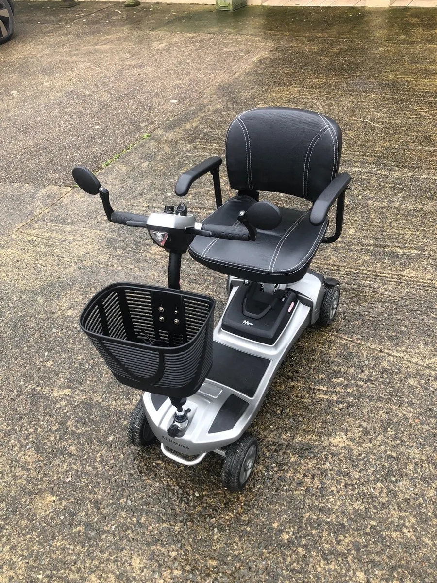 Mobility scooter with lithium battery - Image 2