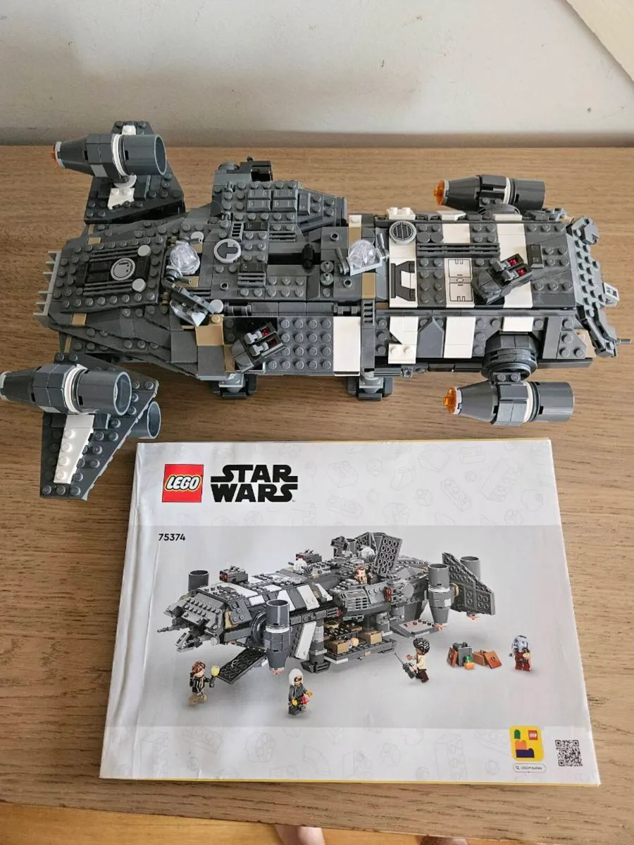 Lego star wars 75374 the onyx cinder - Image 1