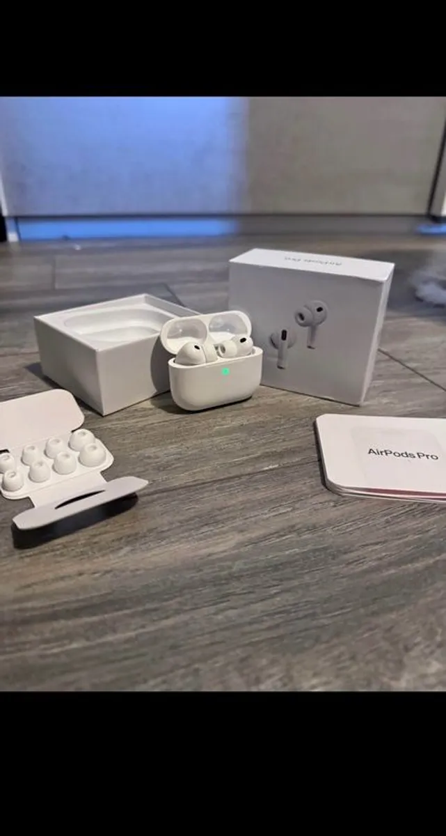 Apple AirPods Pro 3 - Image 2