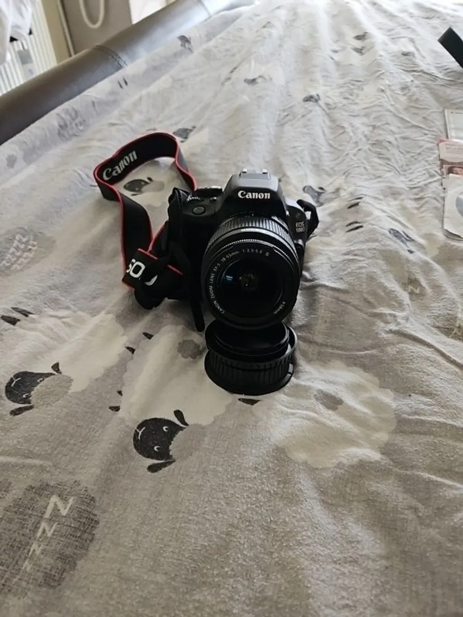 Canon Digital Camera - Image 2