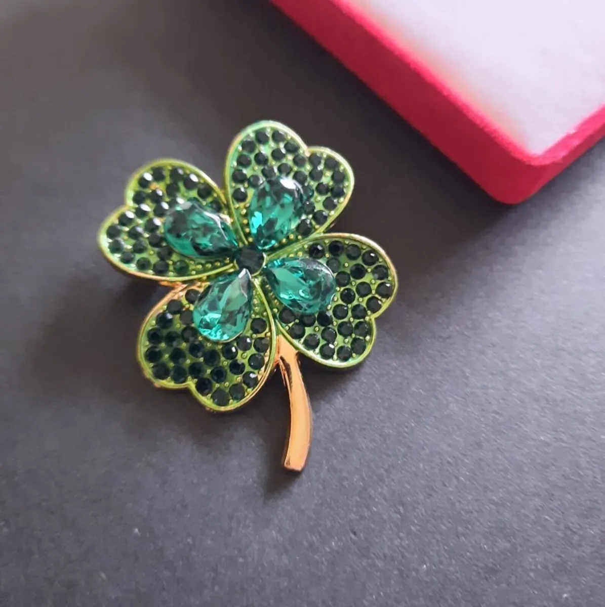 Lucky Clover Leaf Irish Brooch Green Shamrock - Image 2