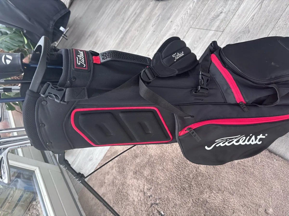 Titleist golf bag - Image 3