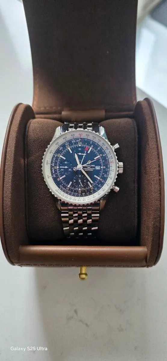 Breitling Navitimer Chronograph GMT 46 - Image 2