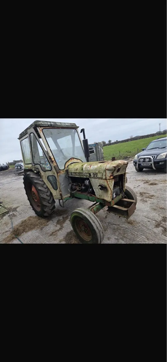 David brown and International with loader - Image 2