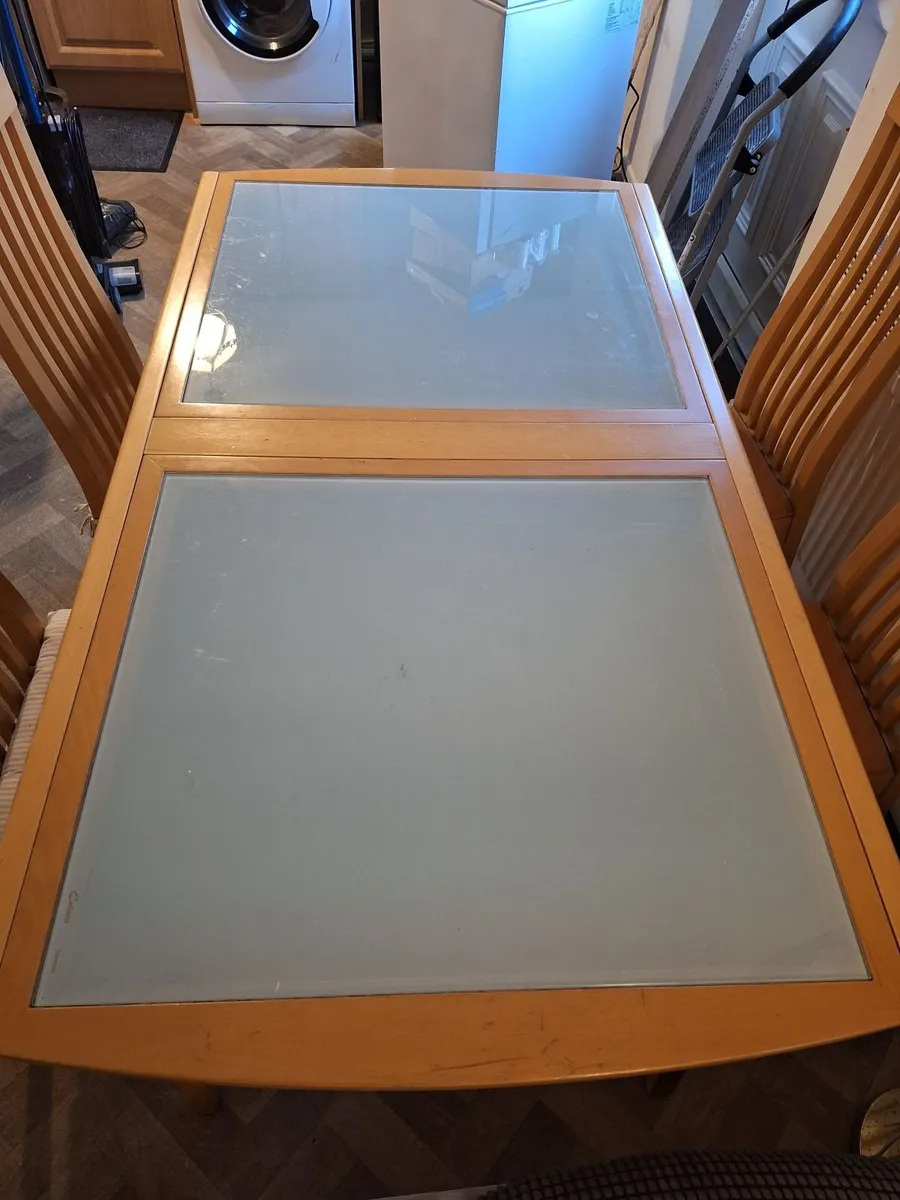 Table and Chairs - Image 2