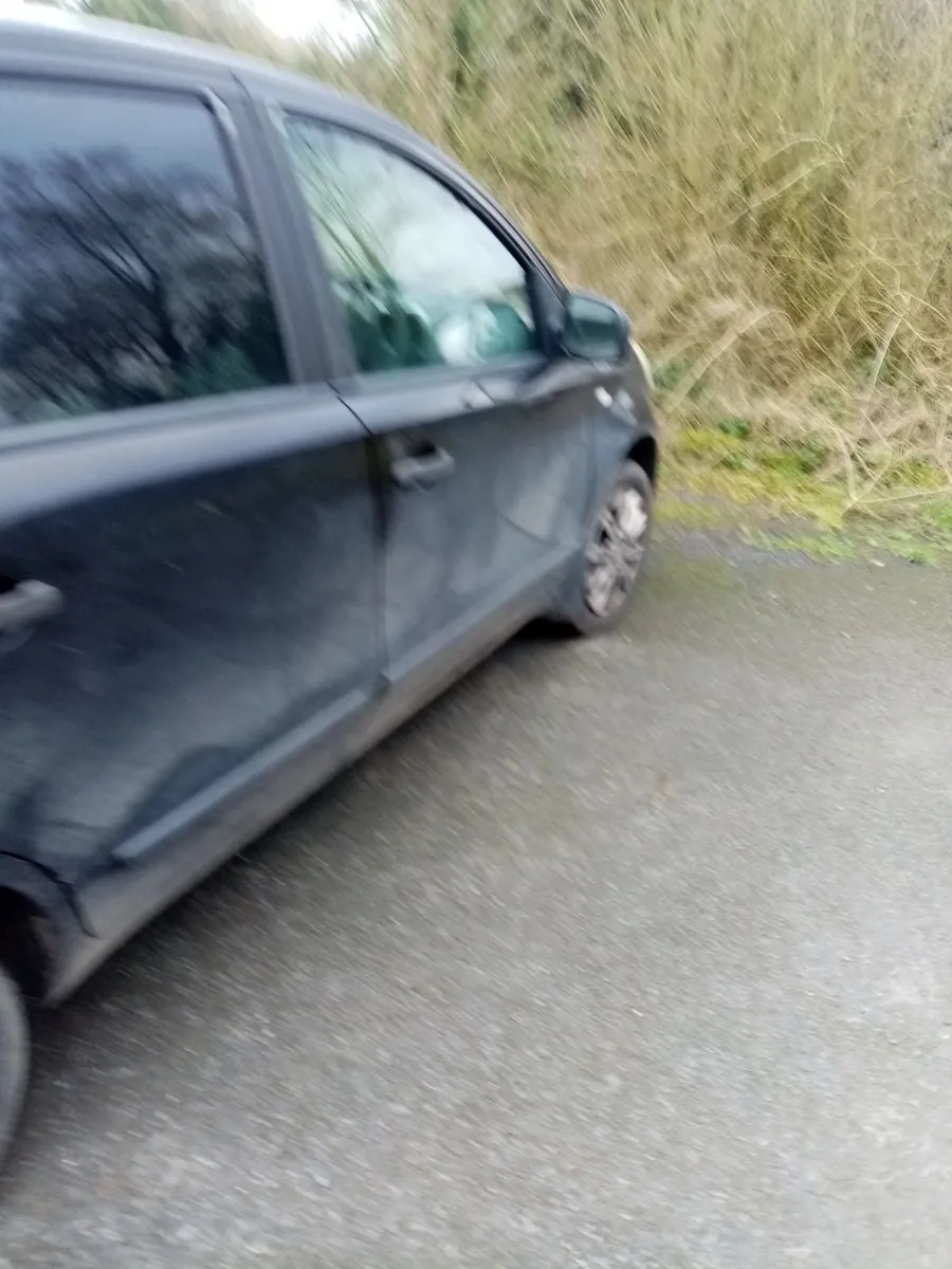 Nissan Note 2011 - Image 4