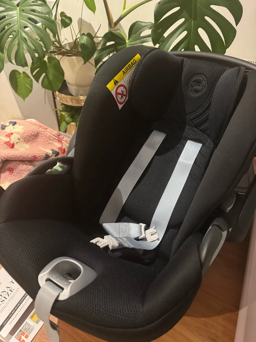 Cybex Cloud T i-Size Plus Car Seat - Sepia Black - Image 1