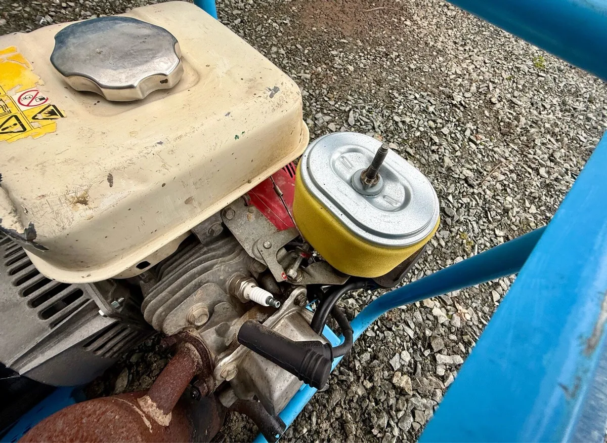 2025 Pramac E3250 Generator with 230/110v Outputs - Image 4