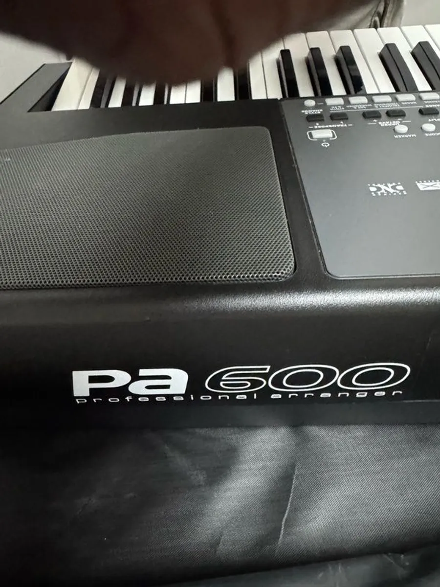 Korg PA600 - Image 3