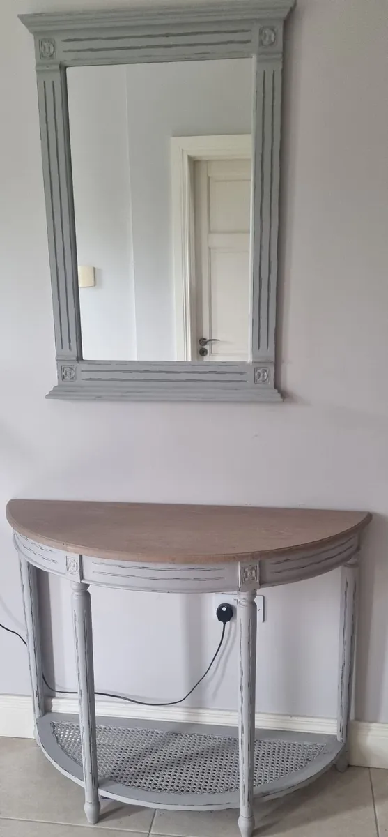 console table and mirror - Image 3