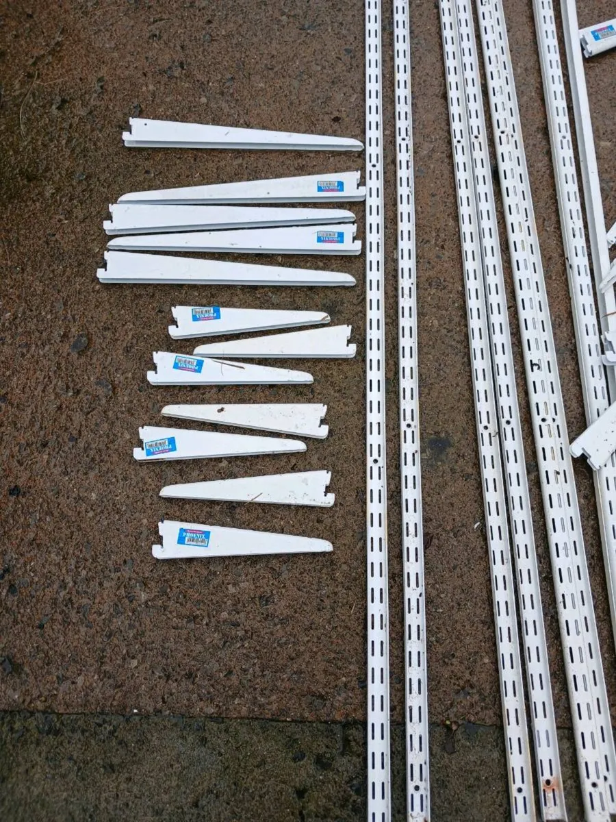 Shop fittings - Image 3