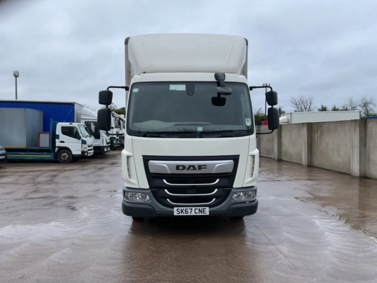 2017 DAF LF180 4x2 Boxvan - Image 2