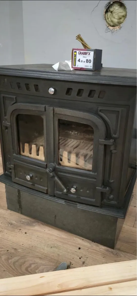 Stove - Image 1