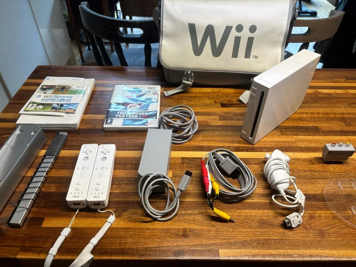 Nintendo Wii.  Like new - Image 1