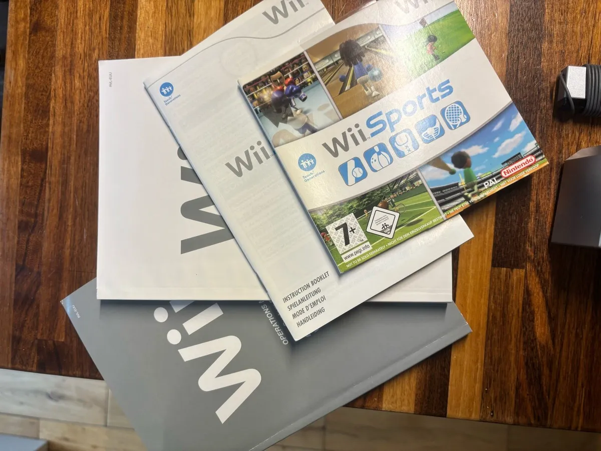 Nintendo Wii.  Like new - Image 2