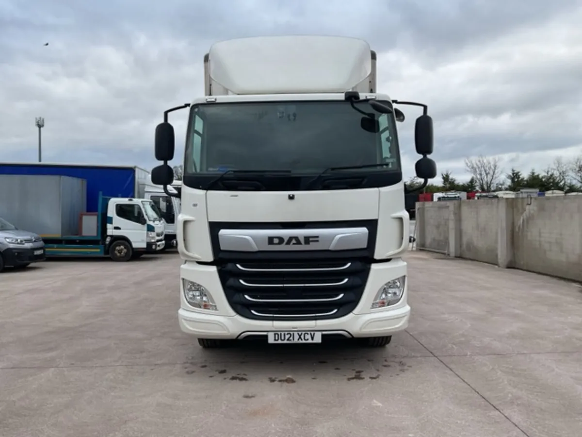 2021 DAF CF260 4x2 Boxvan - Image 2