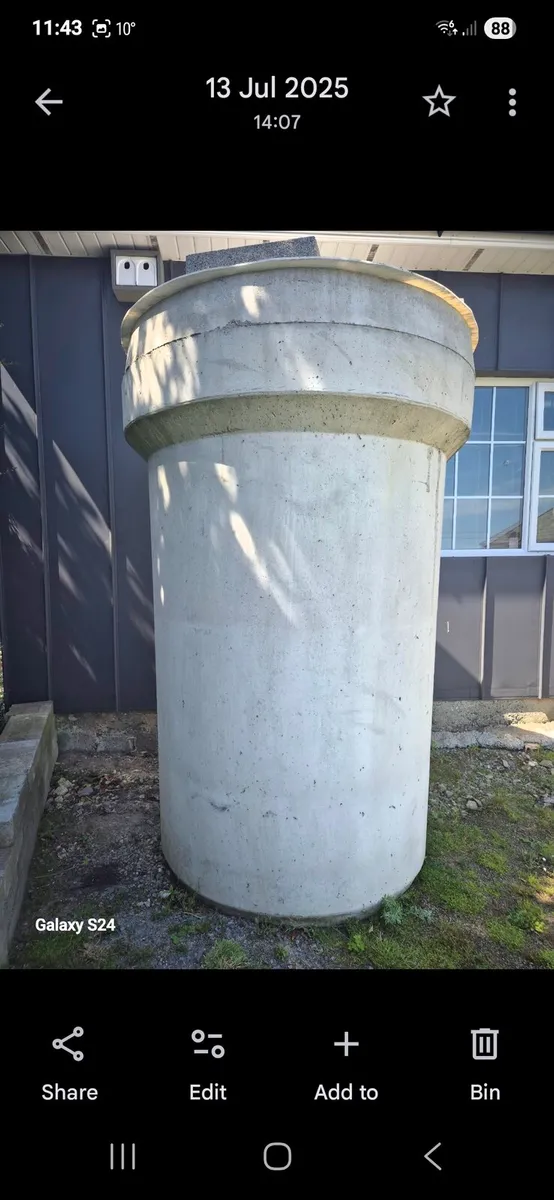 Concrete tank - Image 1