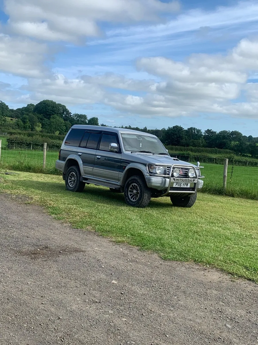 1996 Mitsubishi Pajero - Image 1