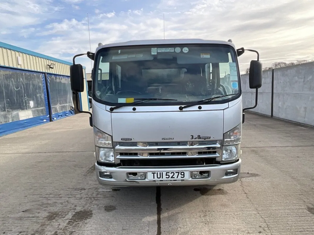 ISUZU 7.5 TON CREW CAB BEAVERTAIL PLANT LORRY - Image 3