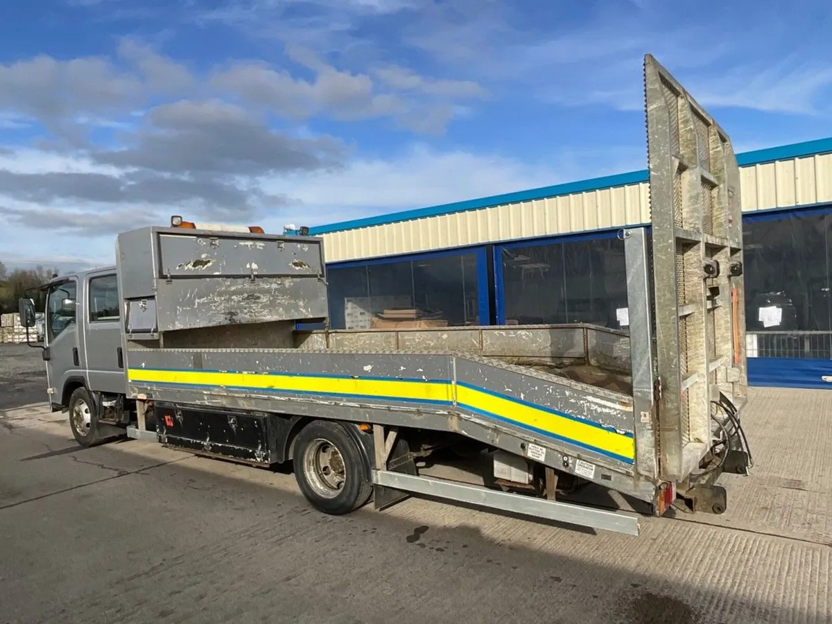 ISUZU 7.5 TON CREW CAB BEAVERTAIL PLANT LORRY - Image 4