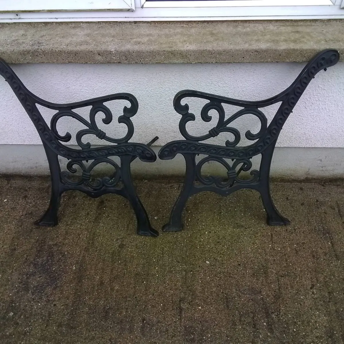 GARDEN BENCH ENDS