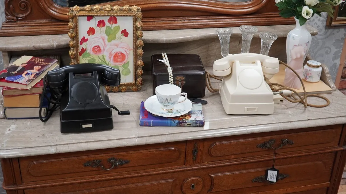 Pair of Irish P&T L.M. Ericsson Telephones - Image 2