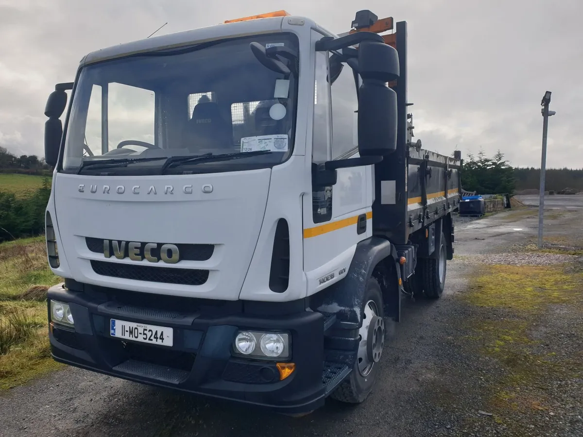 Iveco 140 E18 14 ton 3 way tipper (very low kms) - Image 1