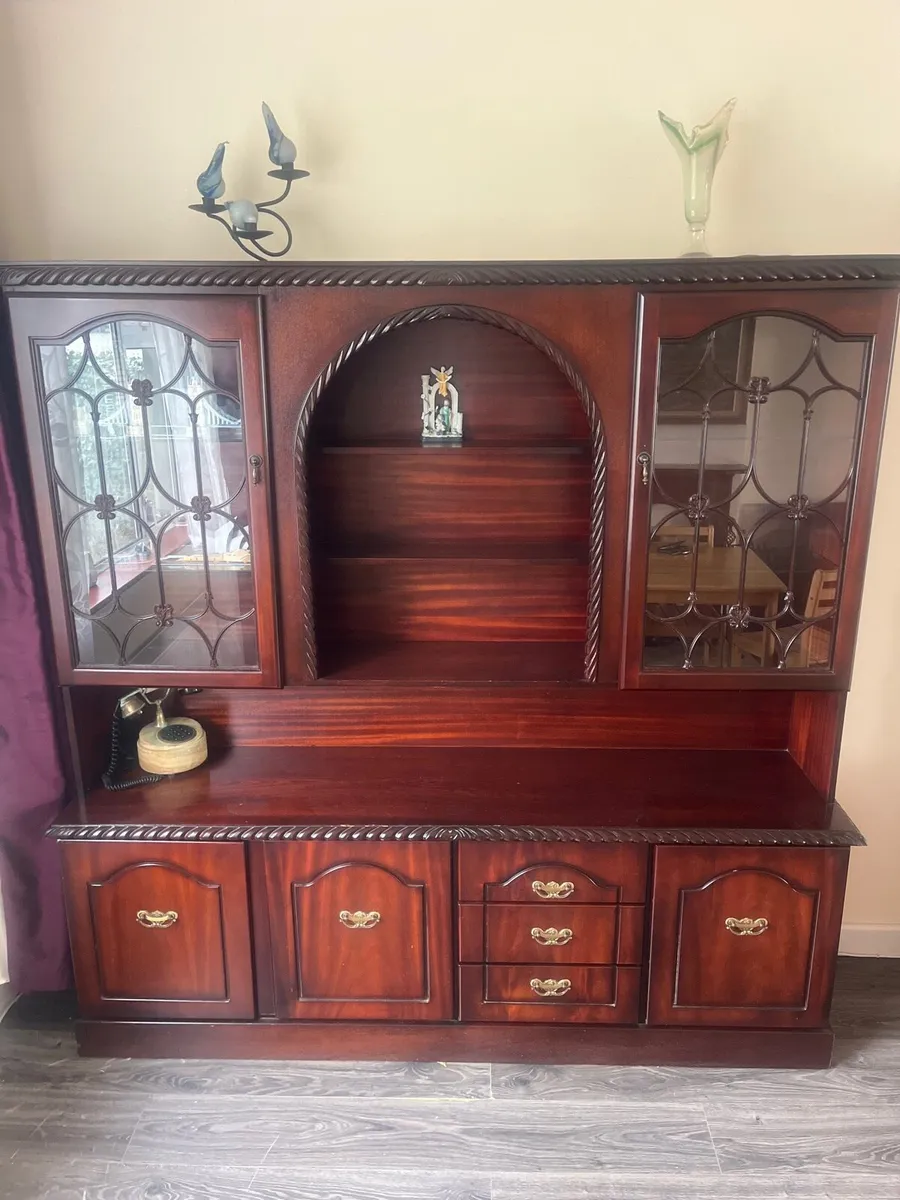 Mahogany cabinet - Image 1