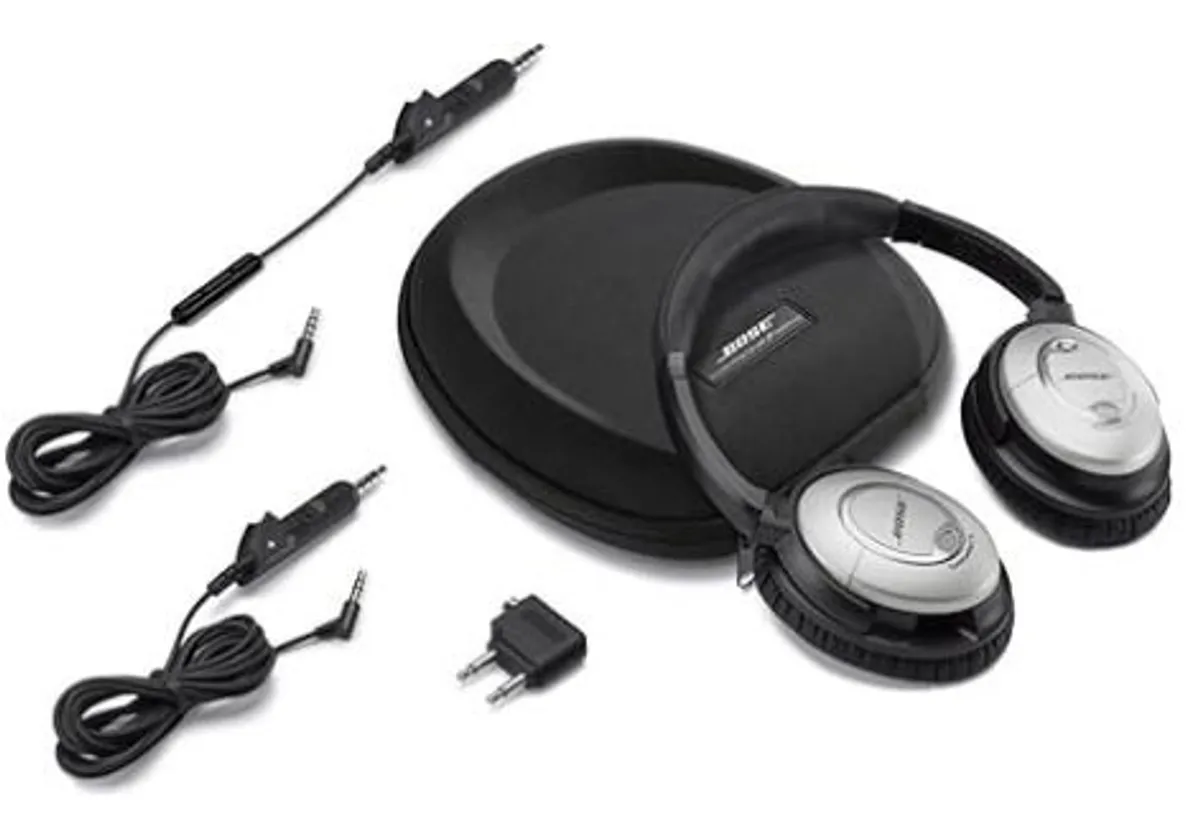 BOSE Quiet Comfort 15 Headphones - Image 2