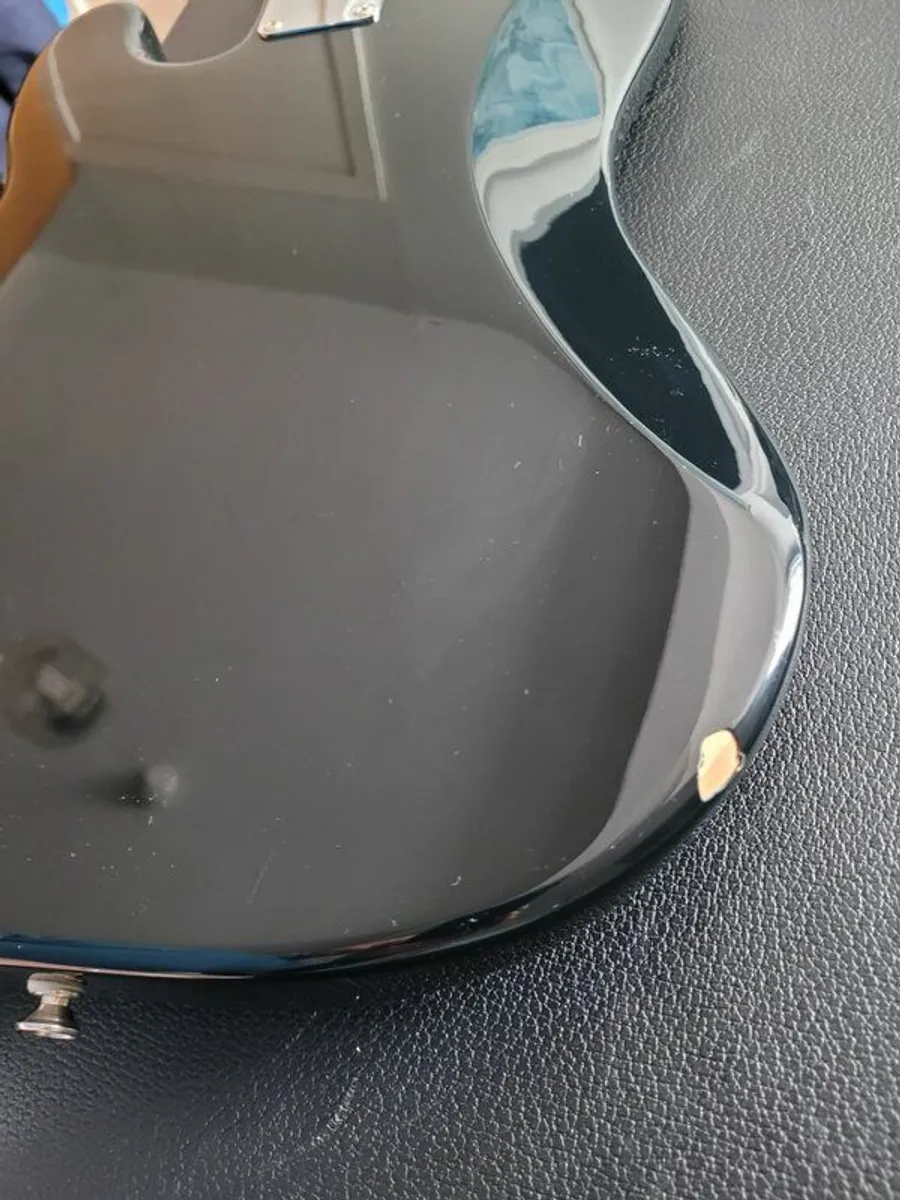 Fender Precision Bass Special Deluxe series Guitar - Image 2