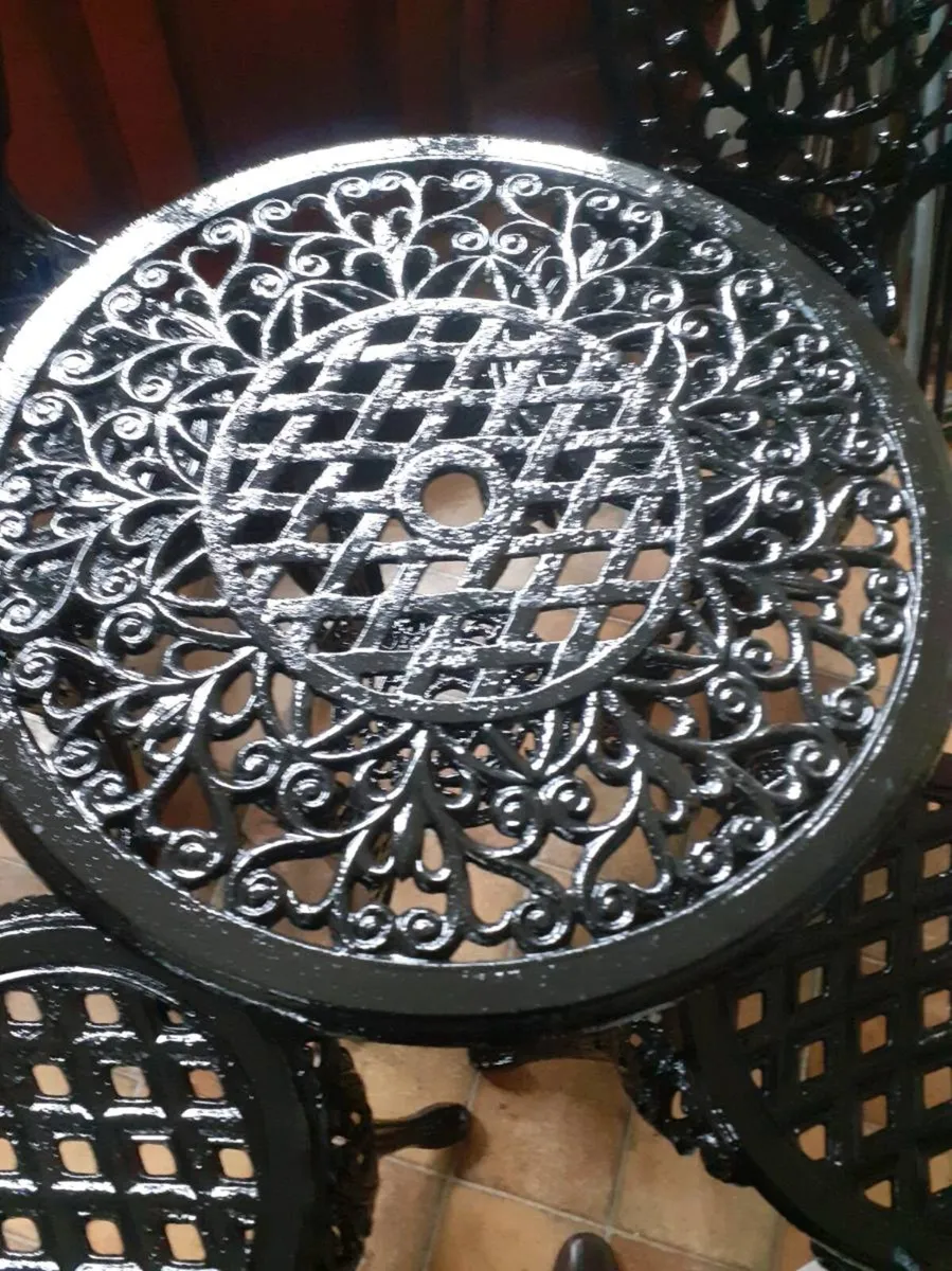 Alloy table and 4 chairs and 2 seater - Image 3