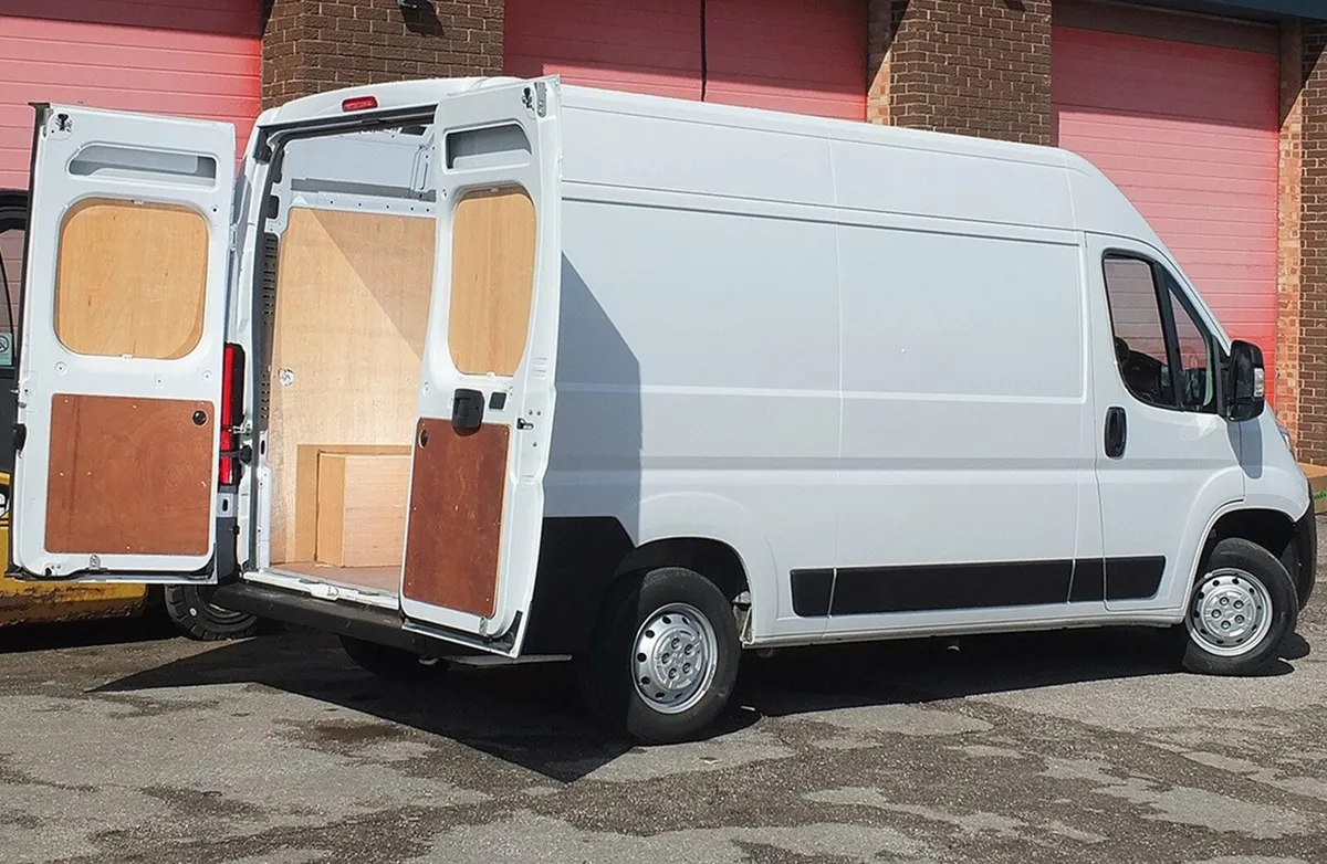 2023 Vauxhall Movano Medium Roof Panel Van - Image 1
