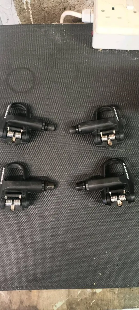Look Carbon Pedals - Image 1