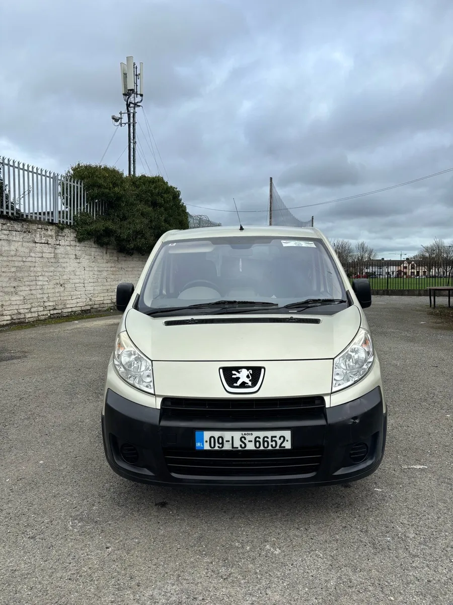 Peugeot Expert Campervan - Image 4