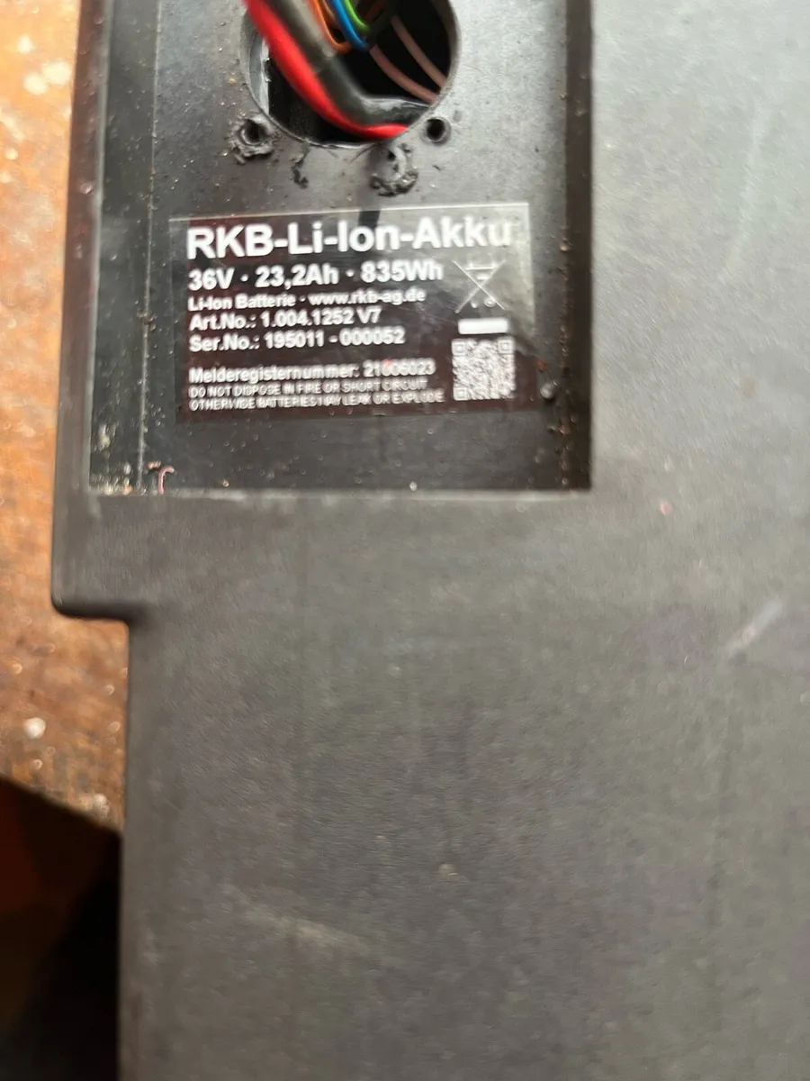 Electric bicycle trike with box. - Image 4